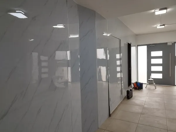 Instalación de plancha tipo mármol, foto 4 de 4